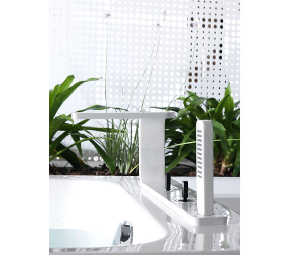 Porcelanosa Noken Lounge 4 Hole Deck White Bath Tap With Handset